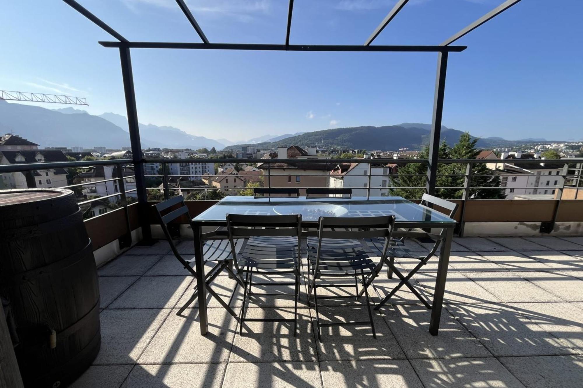 Outstanding apartment in Annecy Buitenkant foto