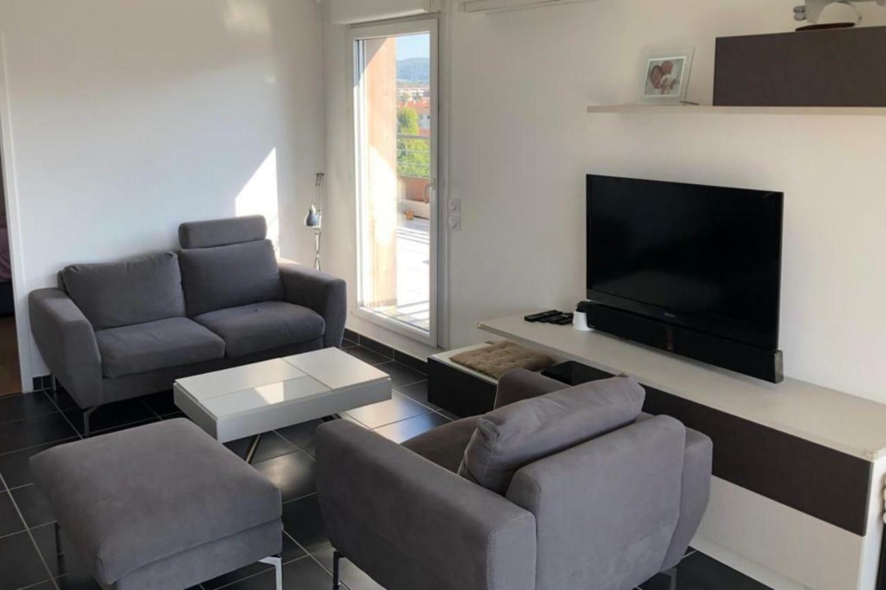 Outstanding apartment in Annecy Buitenkant foto